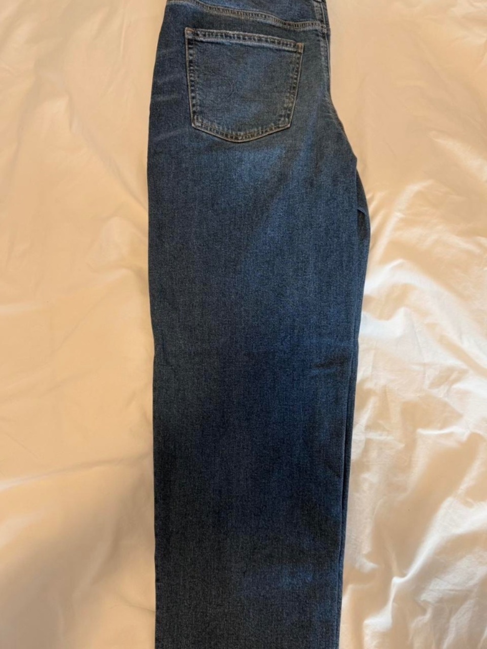 American Eagle Strigid Super High Waisted Jeans